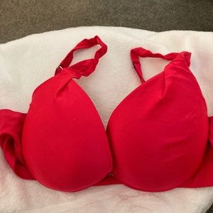 Victoria’s Secret bright red tagless padded plunge 36C bra